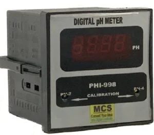 Industrial pH measurement instrument product image
